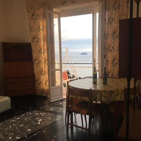 Sea View, Cosy And Quiet Beach In